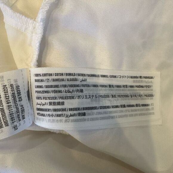 Abercrombie and Fitch White Lace Eyelet Embroidered Romper Size Medium - Picture 12 of 12